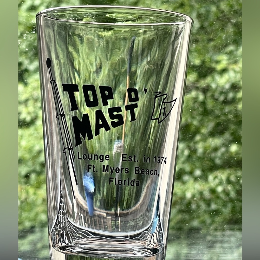 Fort Meyers Beach Fl ‘Top O’ Mast’ Est 1974 Rare Pint Beer Glass Tumbler